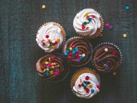 Amazing Milk Chocolate Cupcakes with Buttercream 3 f1