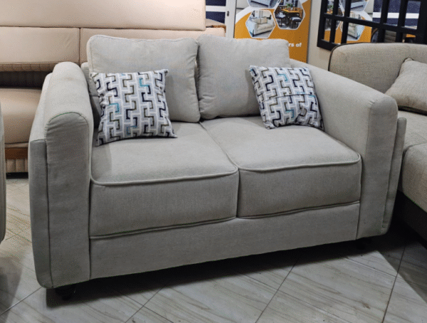Bei ya Sofa la Watu Wawili